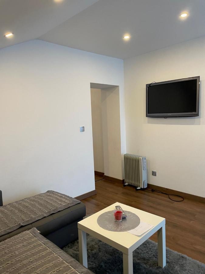 Studio Privee Vesoul -Wifi,Tv,Clim,Parking Gratuit Kültér fotó